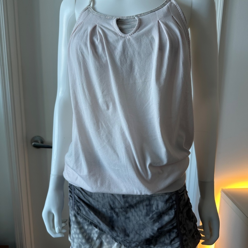 Lululemon top - Picture 9 of 10